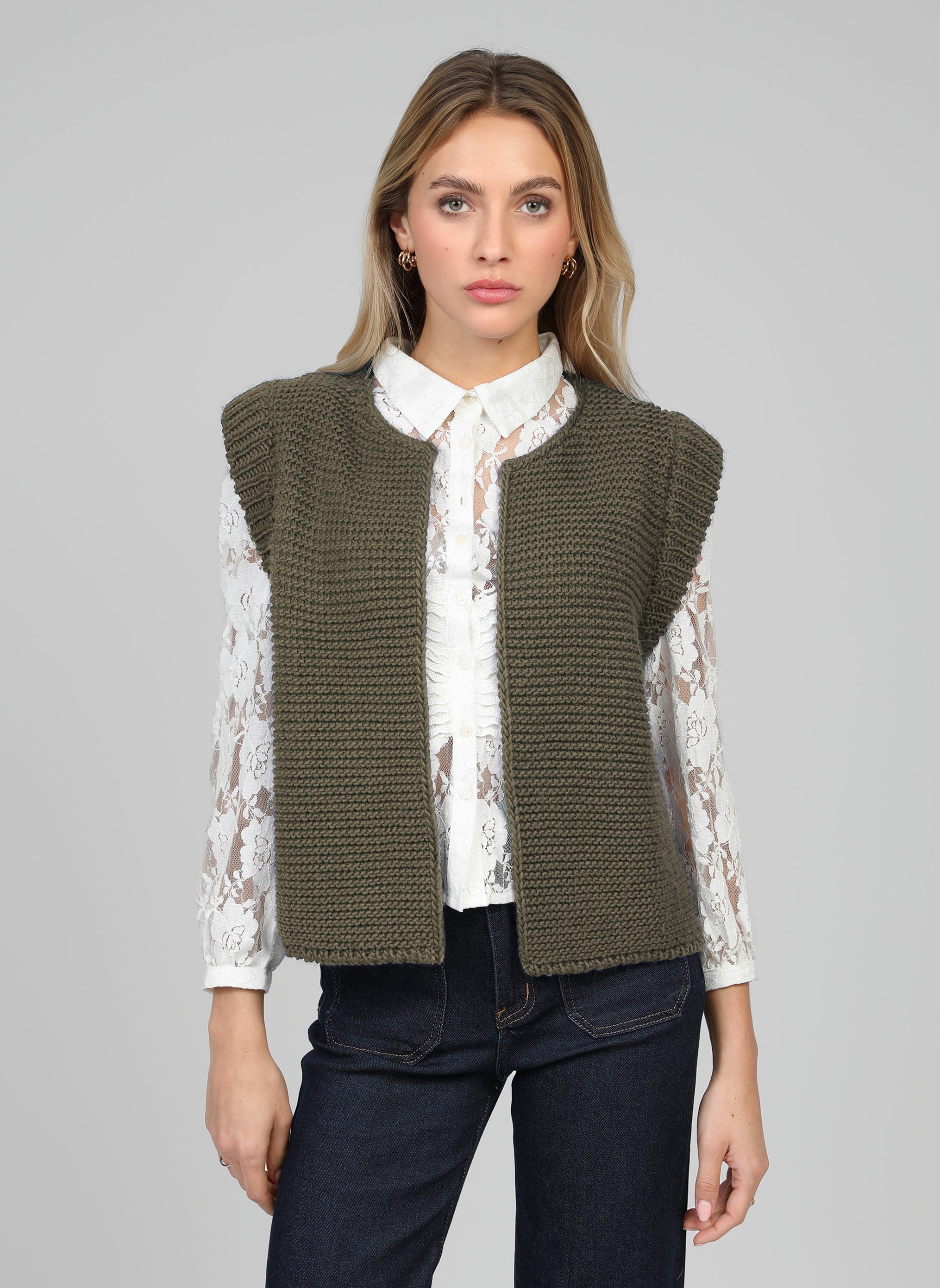 LEGRINGOU Sleeveless Military-Style Cardigan
