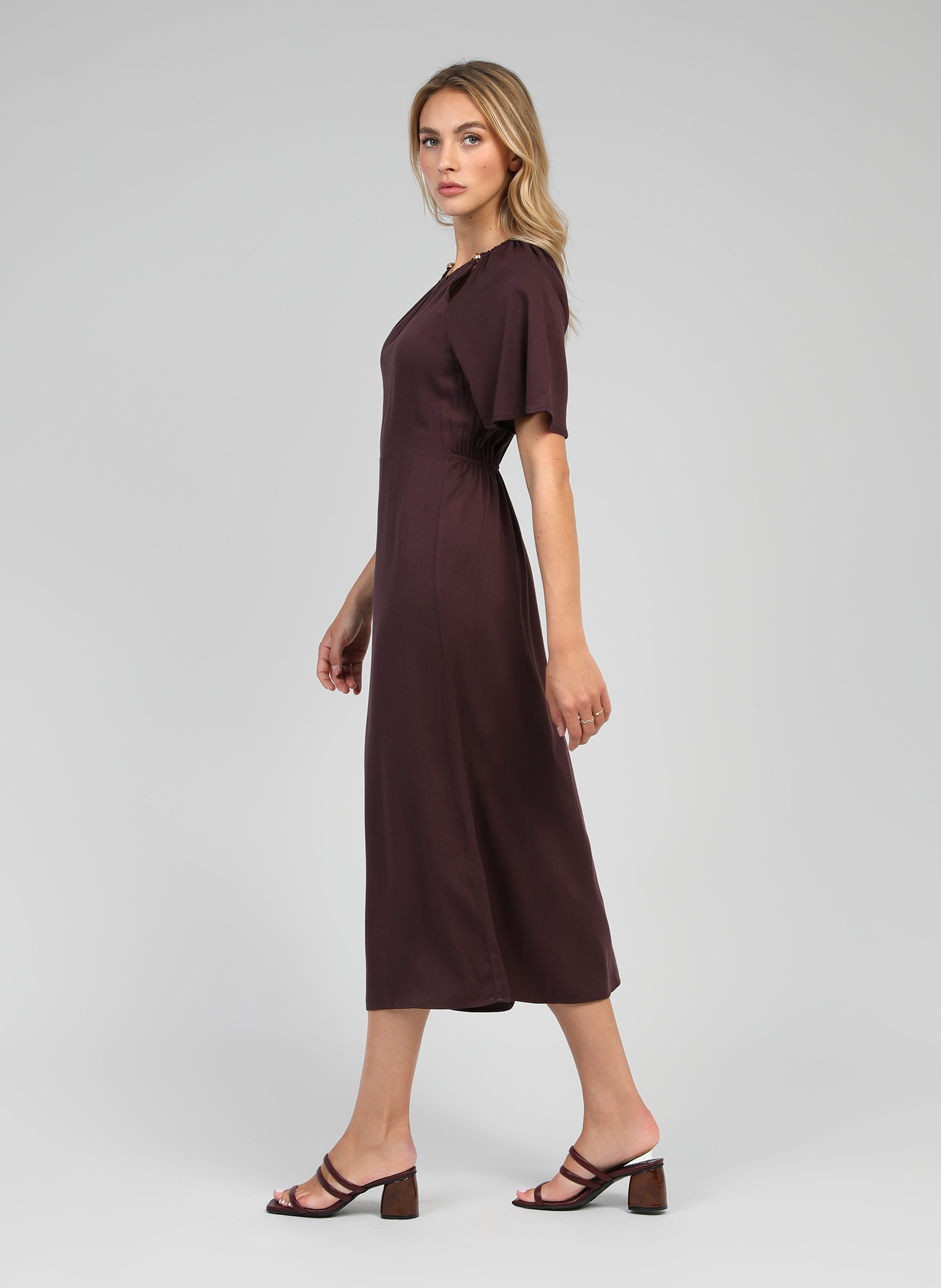 ROBE LONGUE MORIANA wine