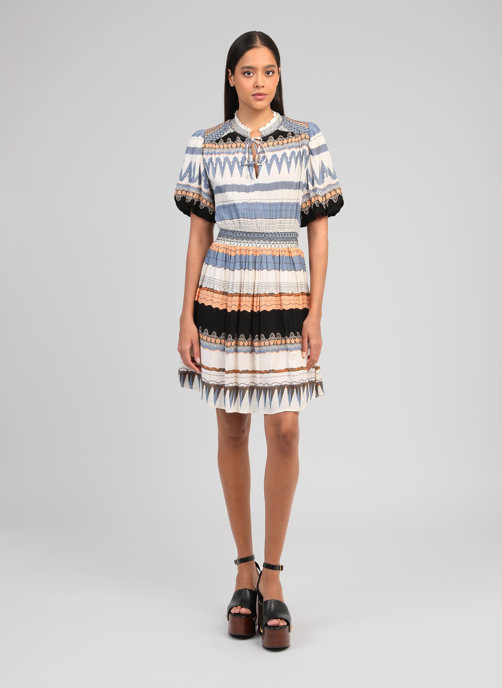 ROBE COURTE OCLAUDIA tamira ciel