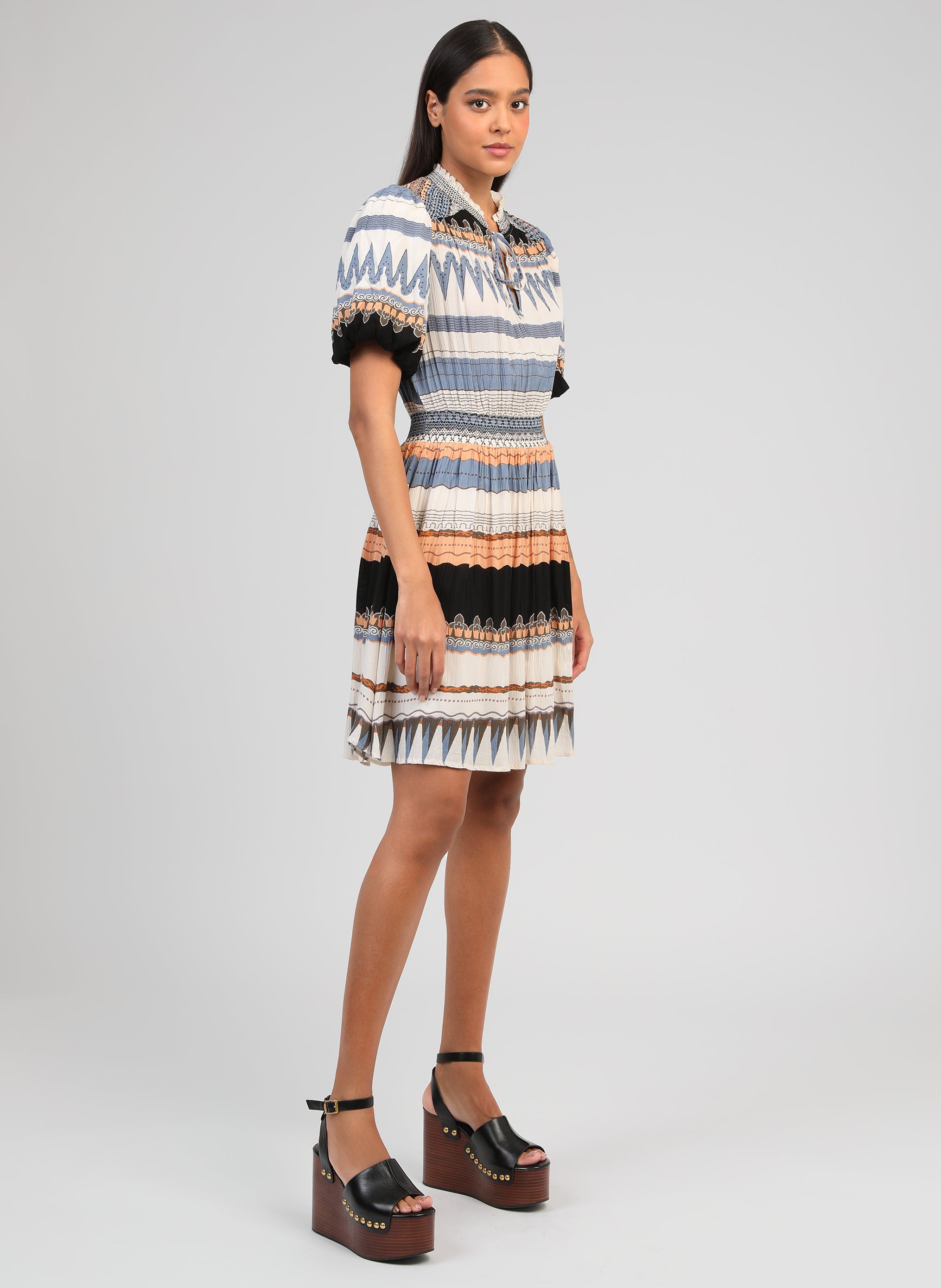 ROBE COURTE OCLAUDIA tamira ciel