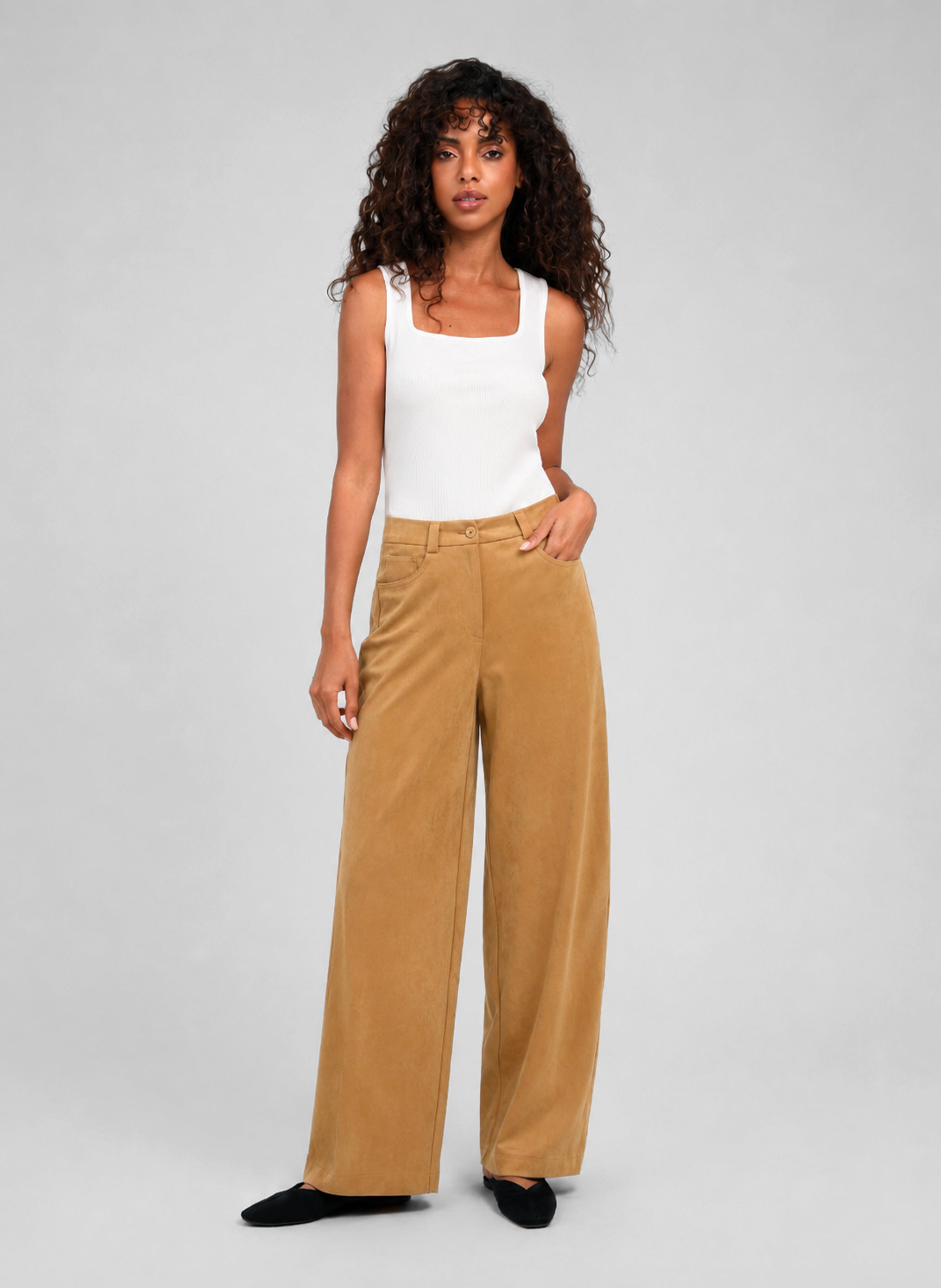 PANTALONES PHILONA color camel