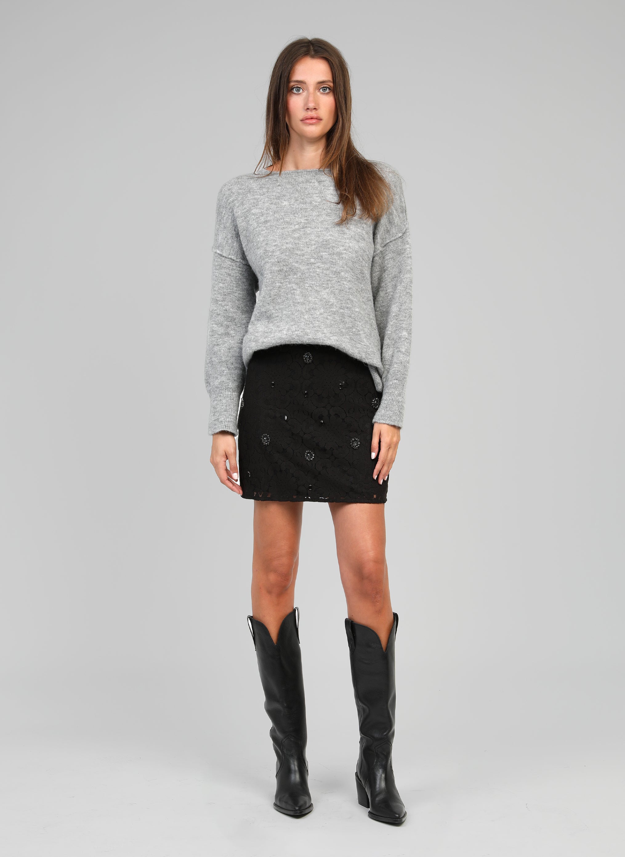 Falda corta ROMIE negra