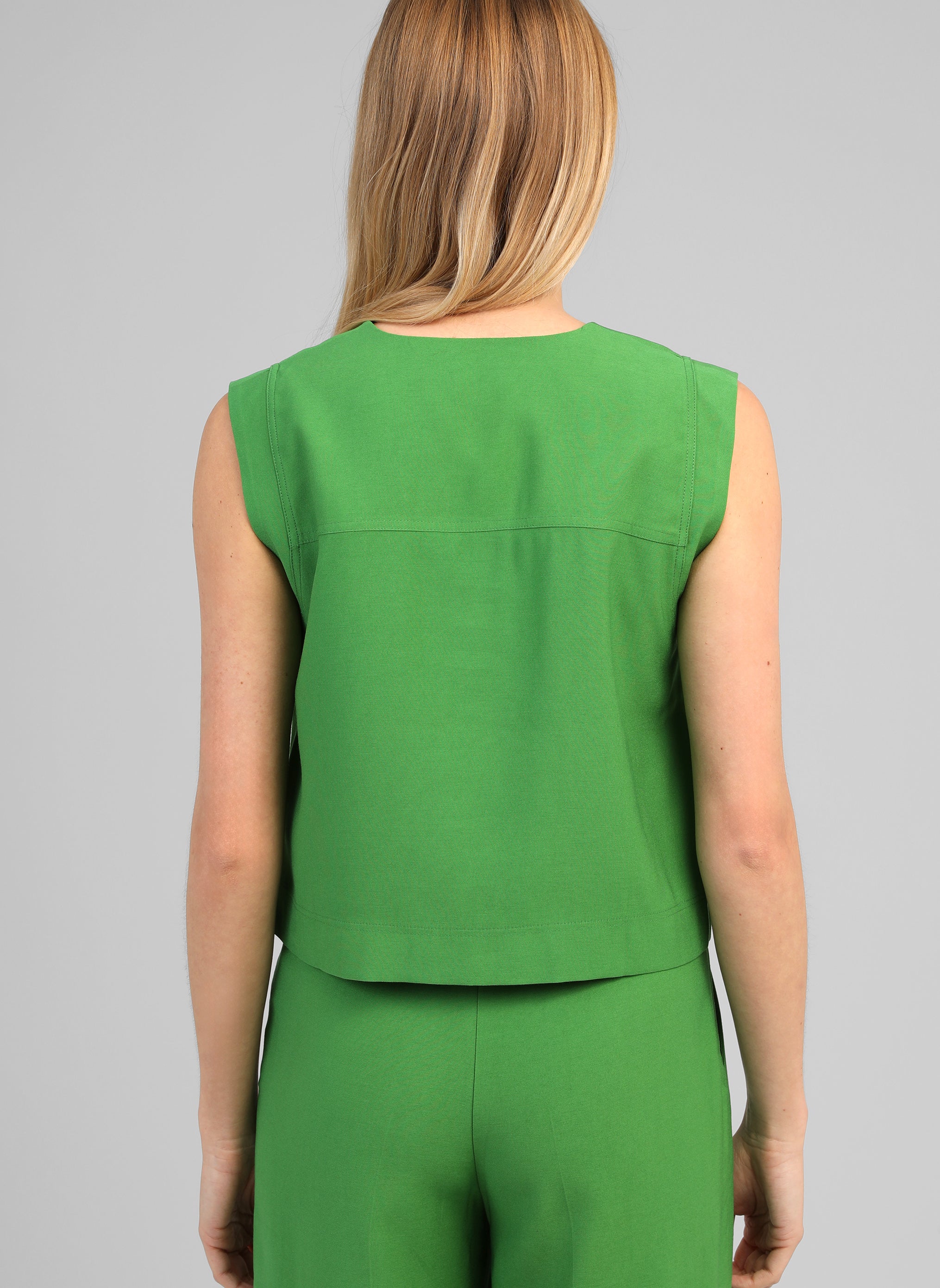 VESTE SANS MANCHES ZELIA pomme