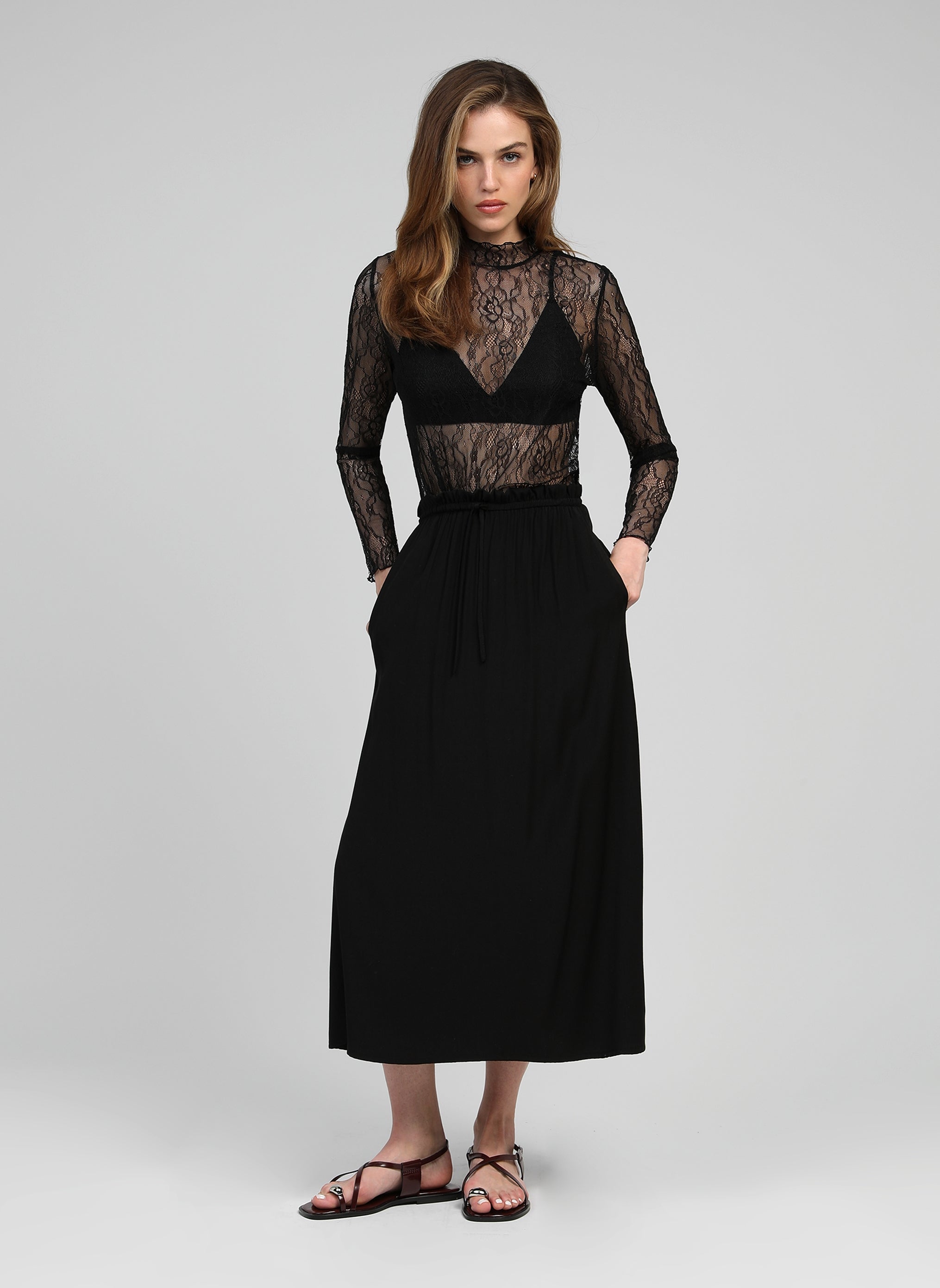 TOP ALIBELY black