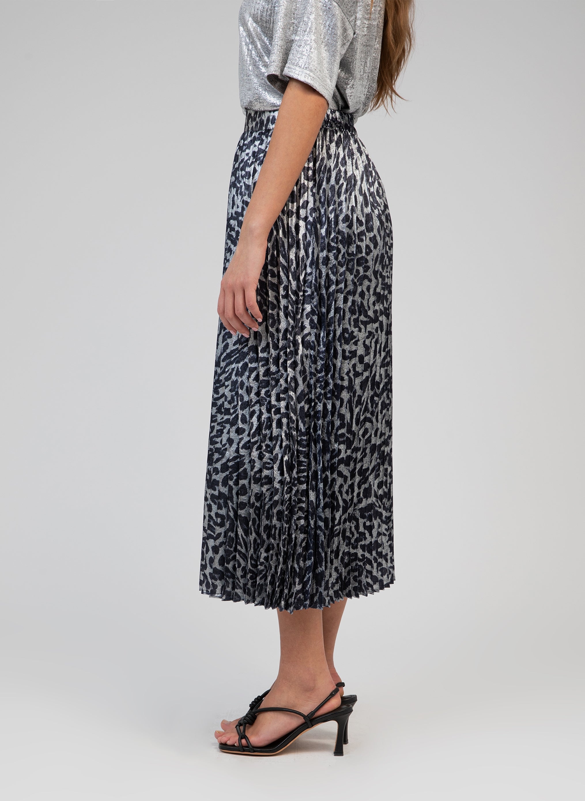 JUSTALY navy midi skirt