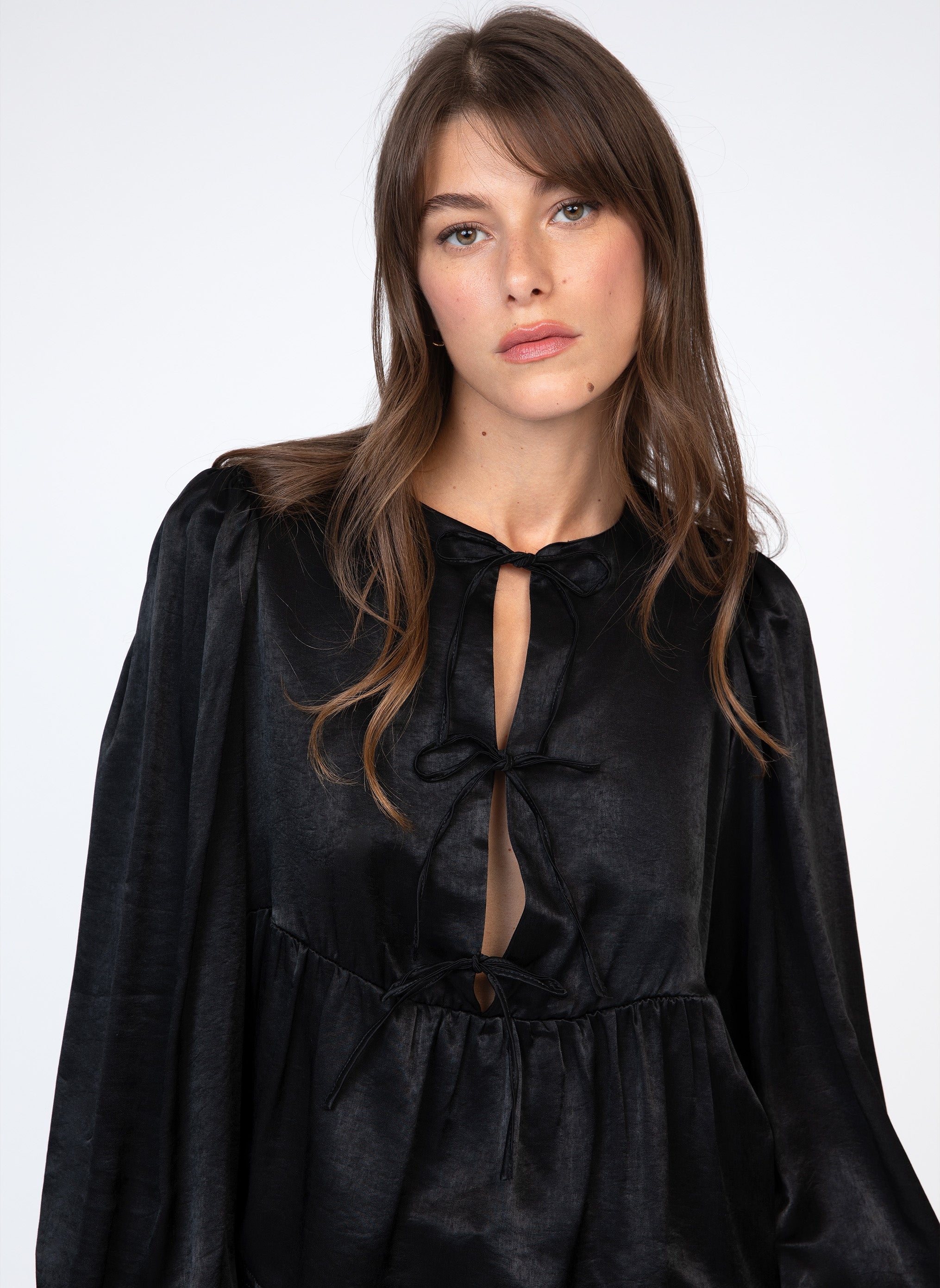 BLOUSE KAELYNA black