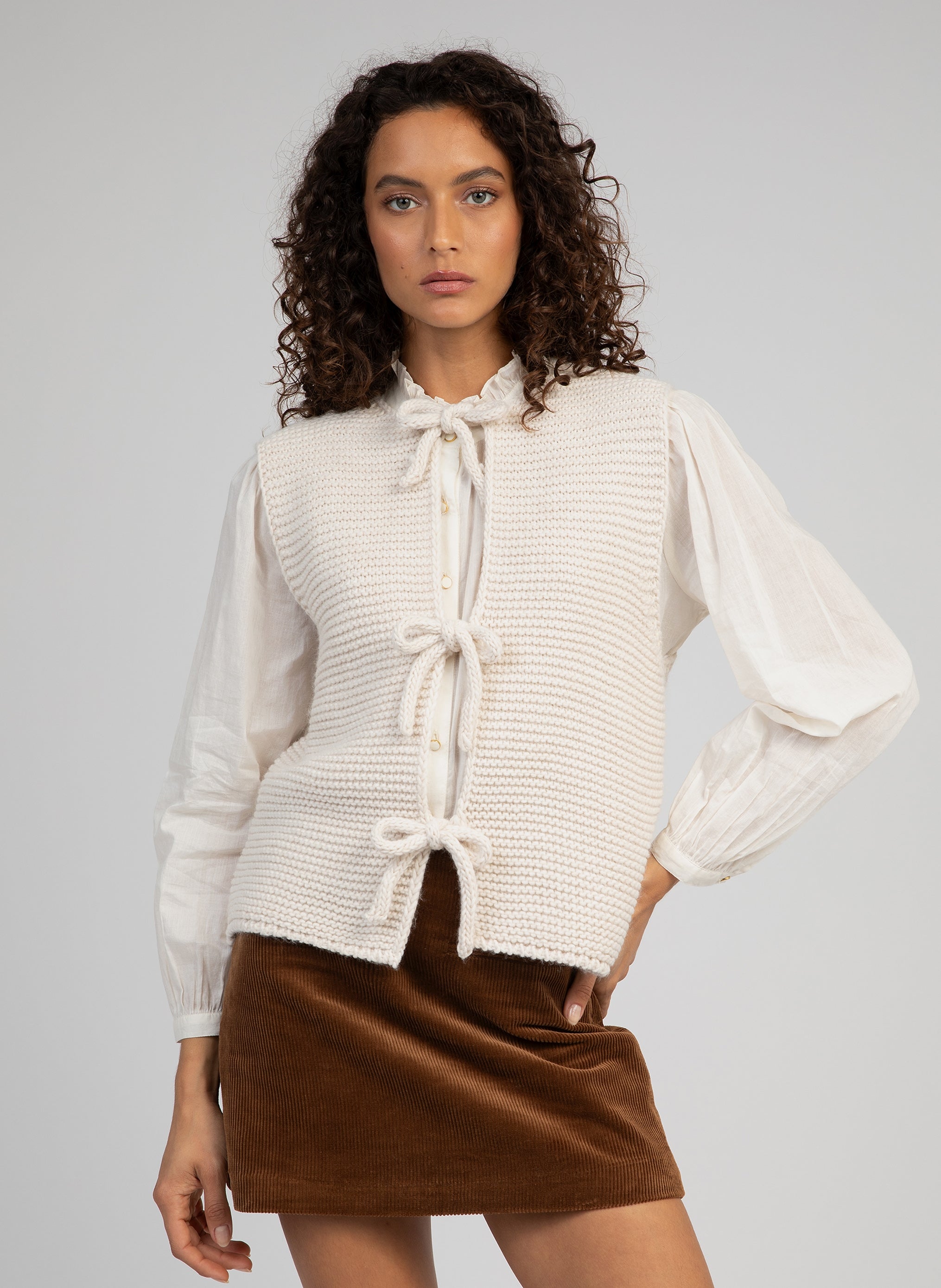 CARDIGAN SANS MANCHE LEGRINGA ecru