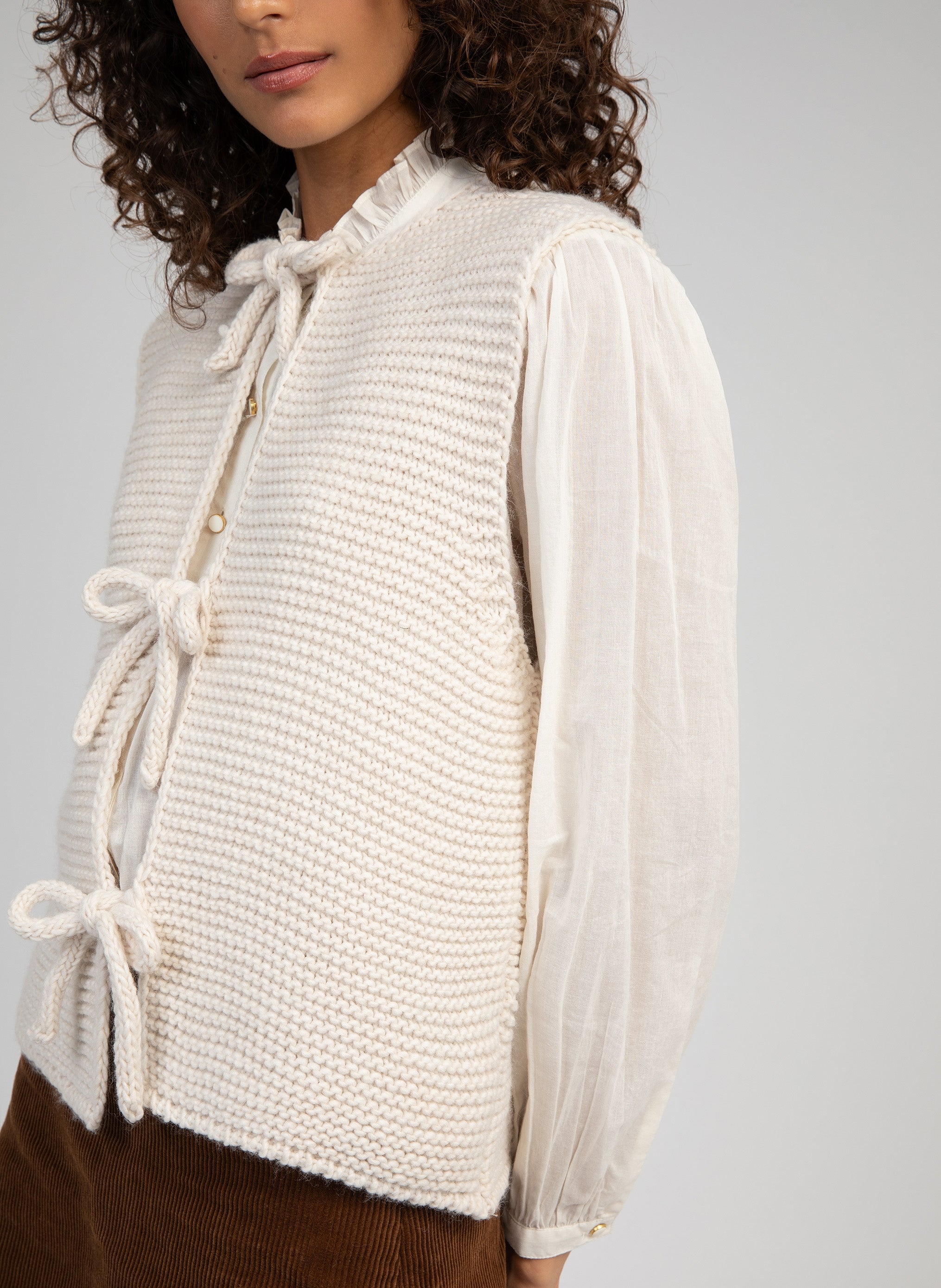 CARDIGAN SANS MANCHE LEGRINGA ecru