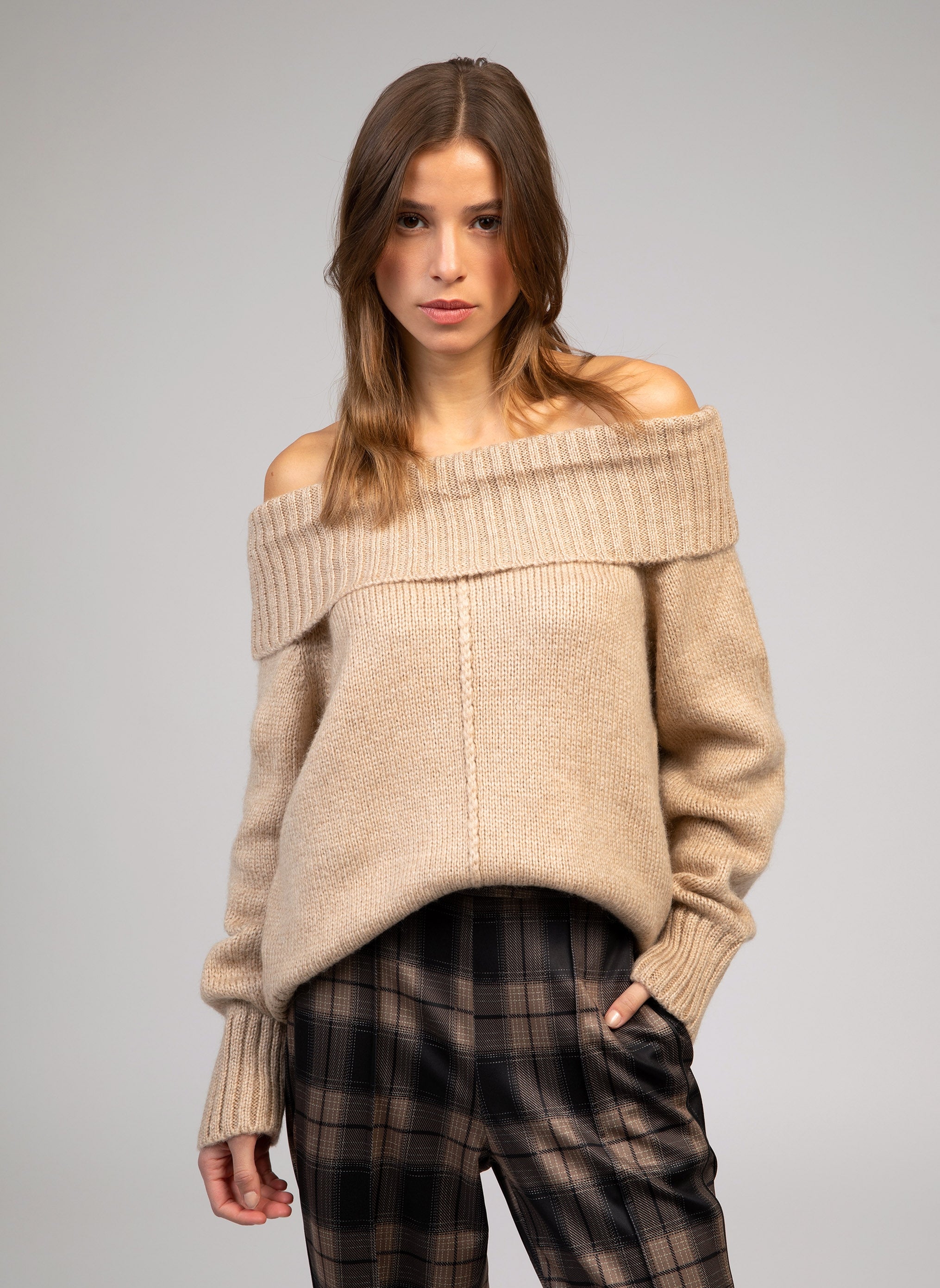 LEJUNON beige melange sweater