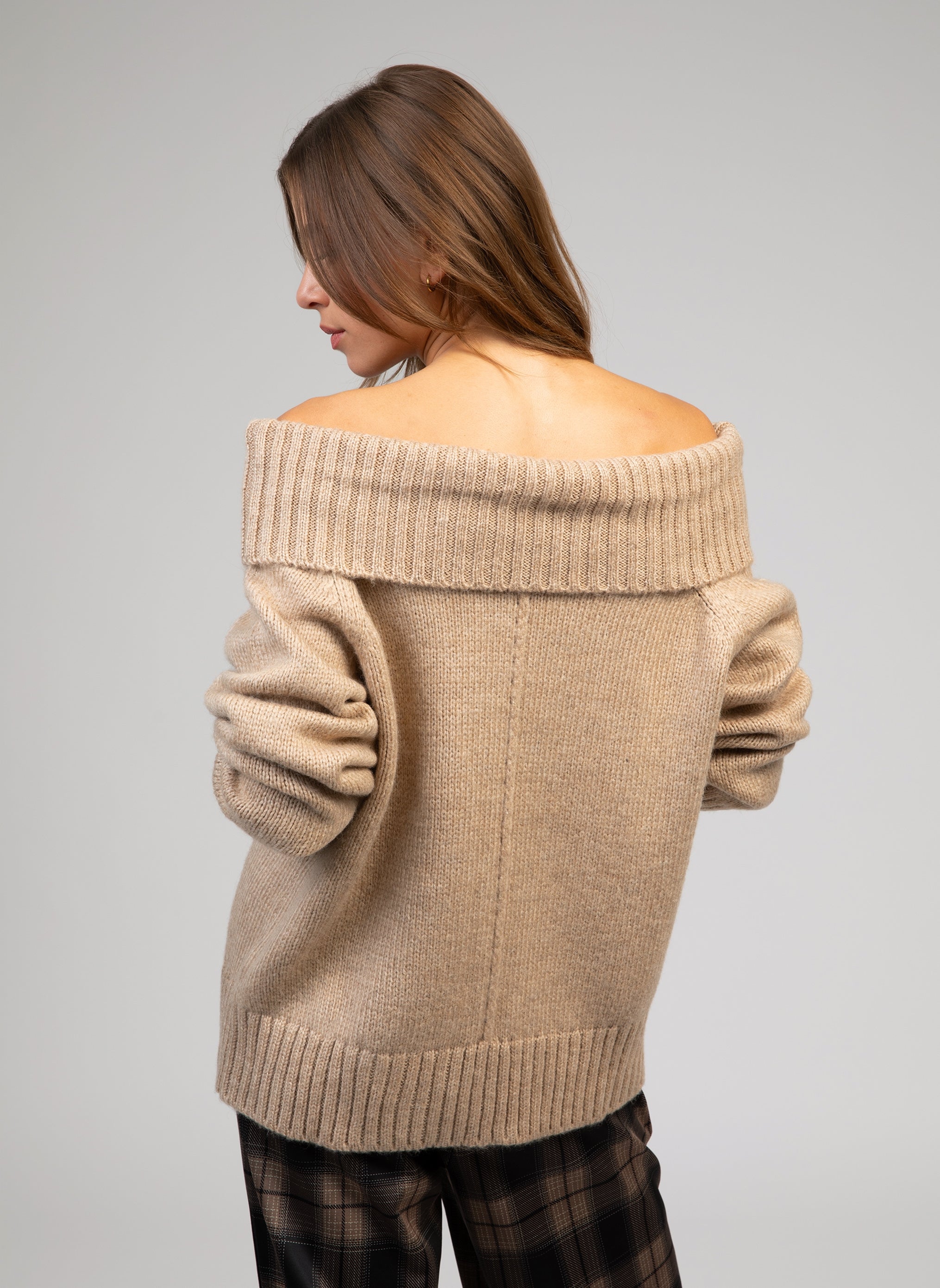 LEJUNON beige melange sweater