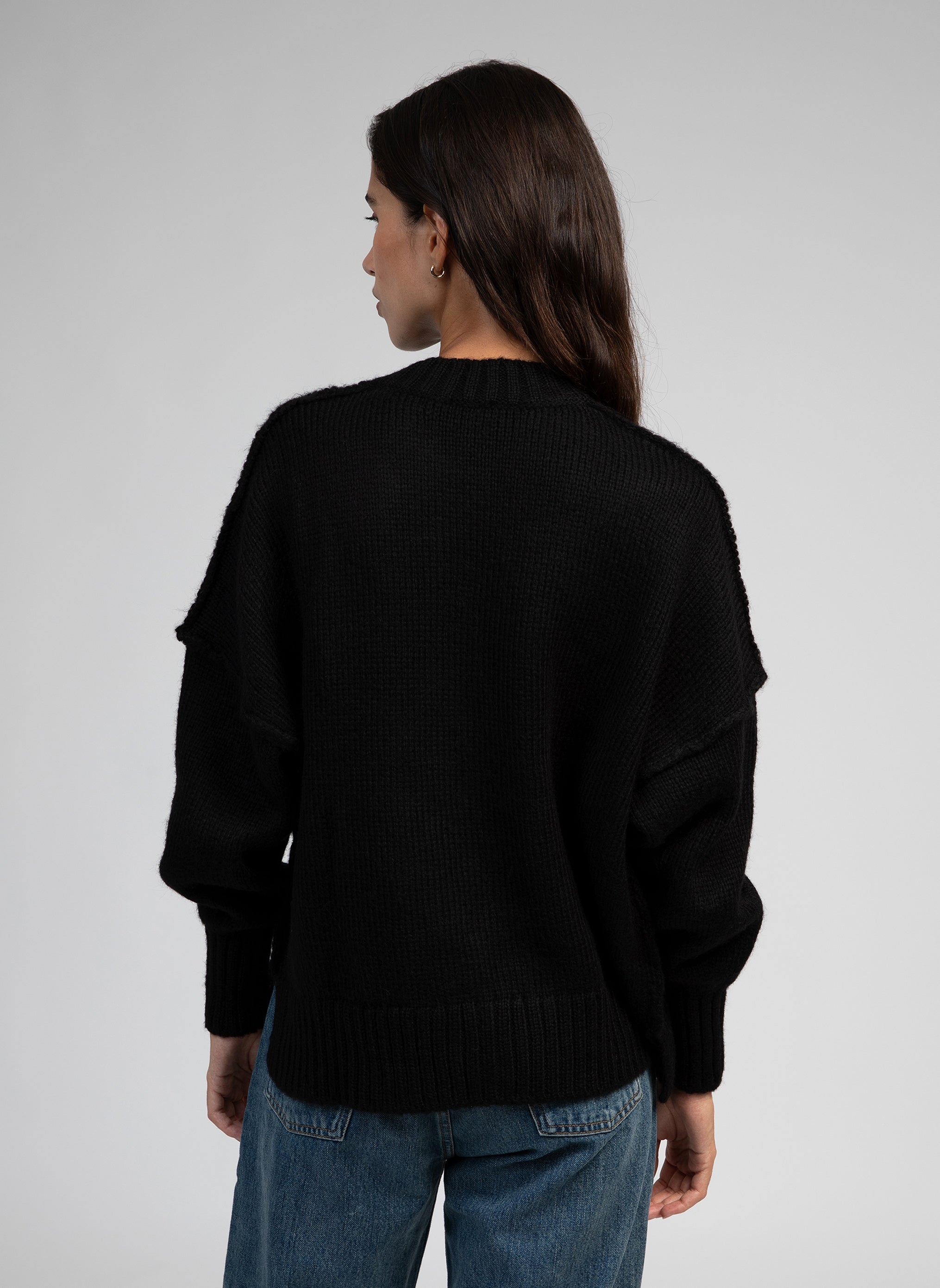 PULL LENEWI noir