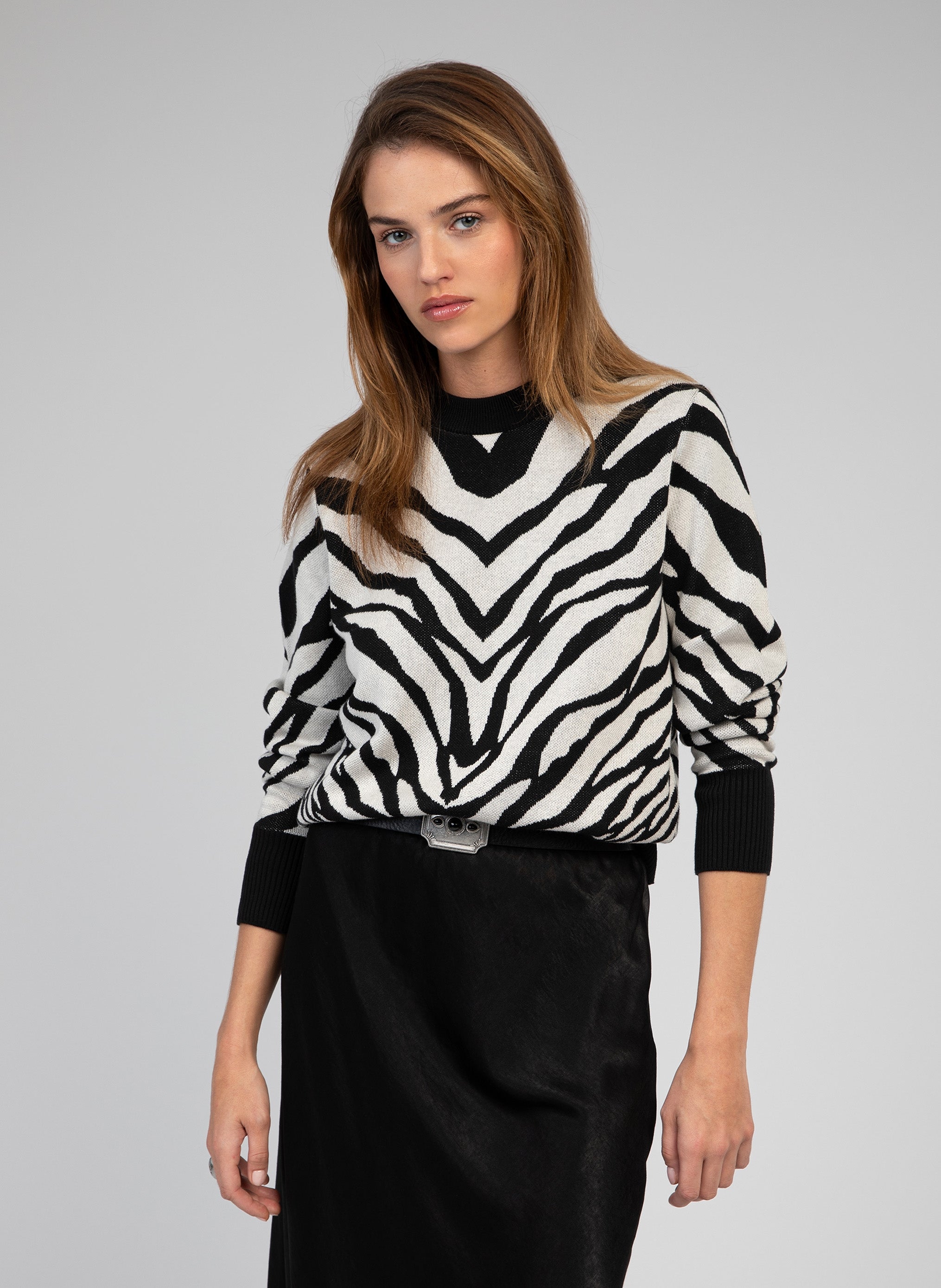 PULL LEZEBRA noir