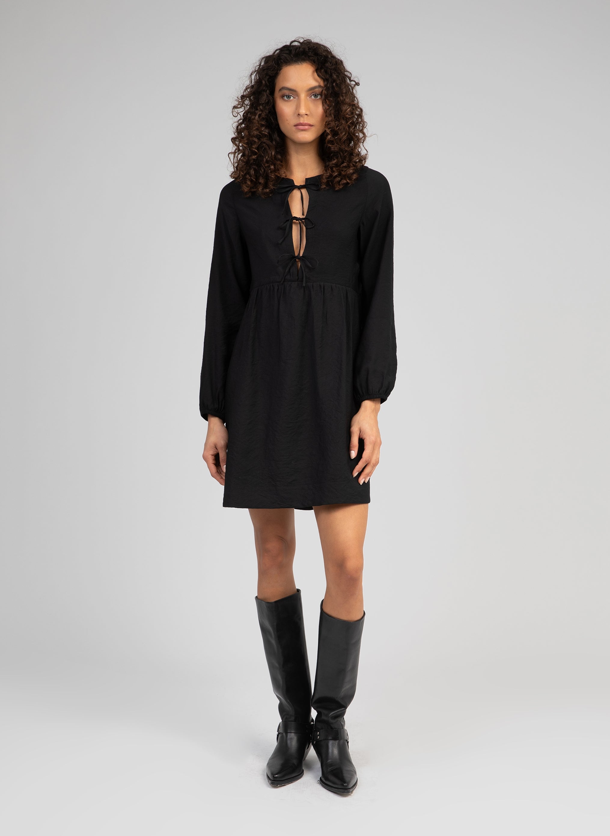 ROBE COURTE MANDILLA noir