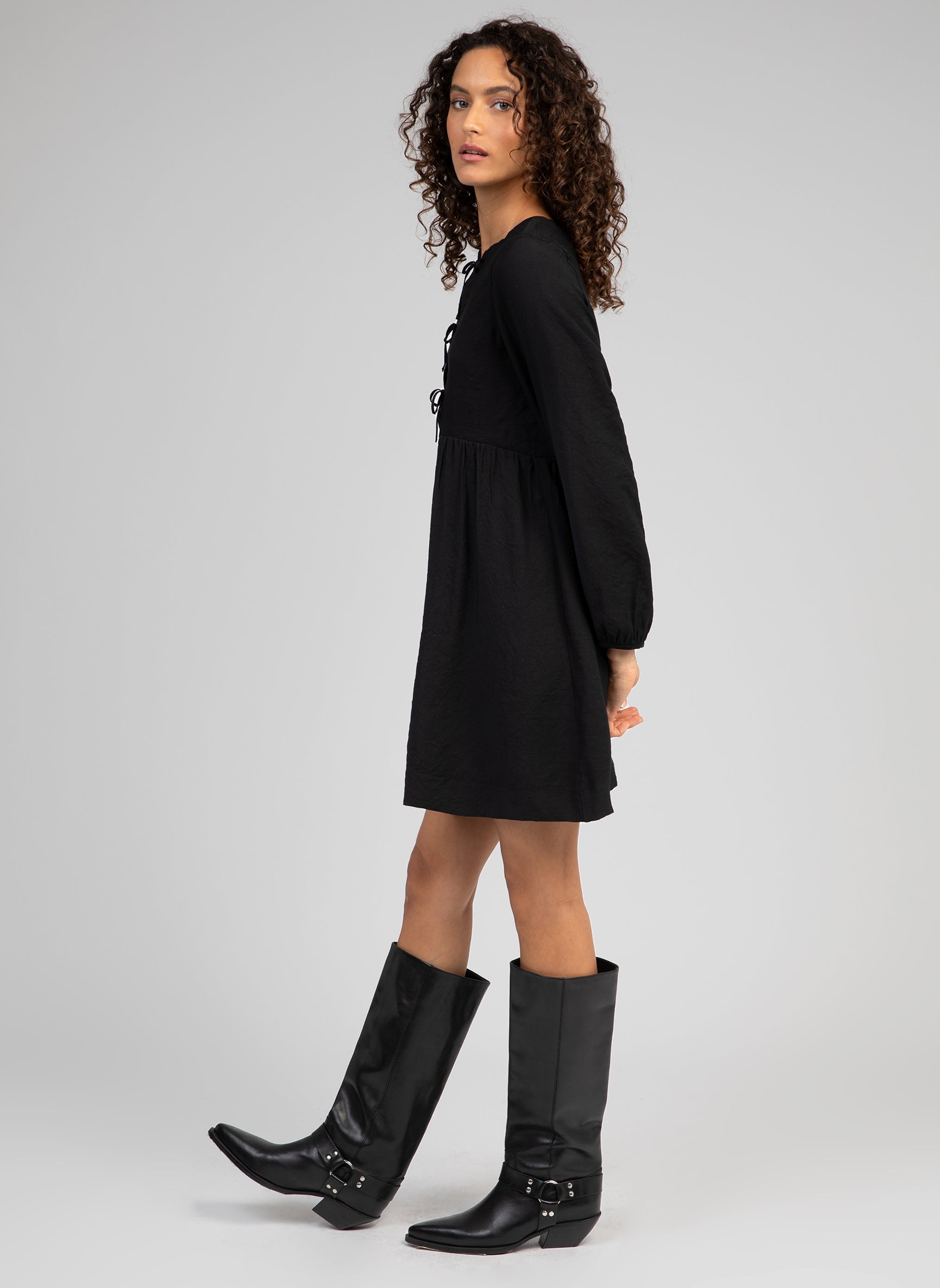 ROBE COURTE MANDILLA noir