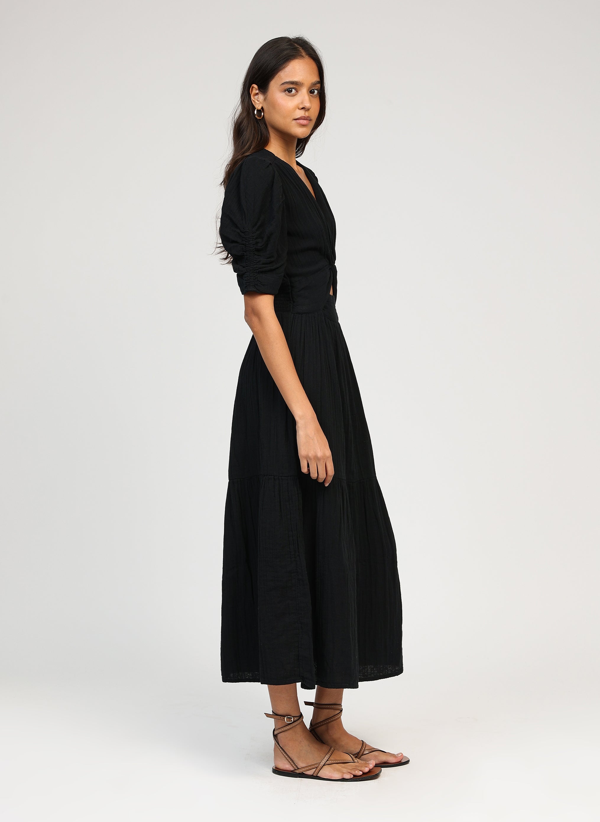 VESTIDO ODOUMA MIDI negro