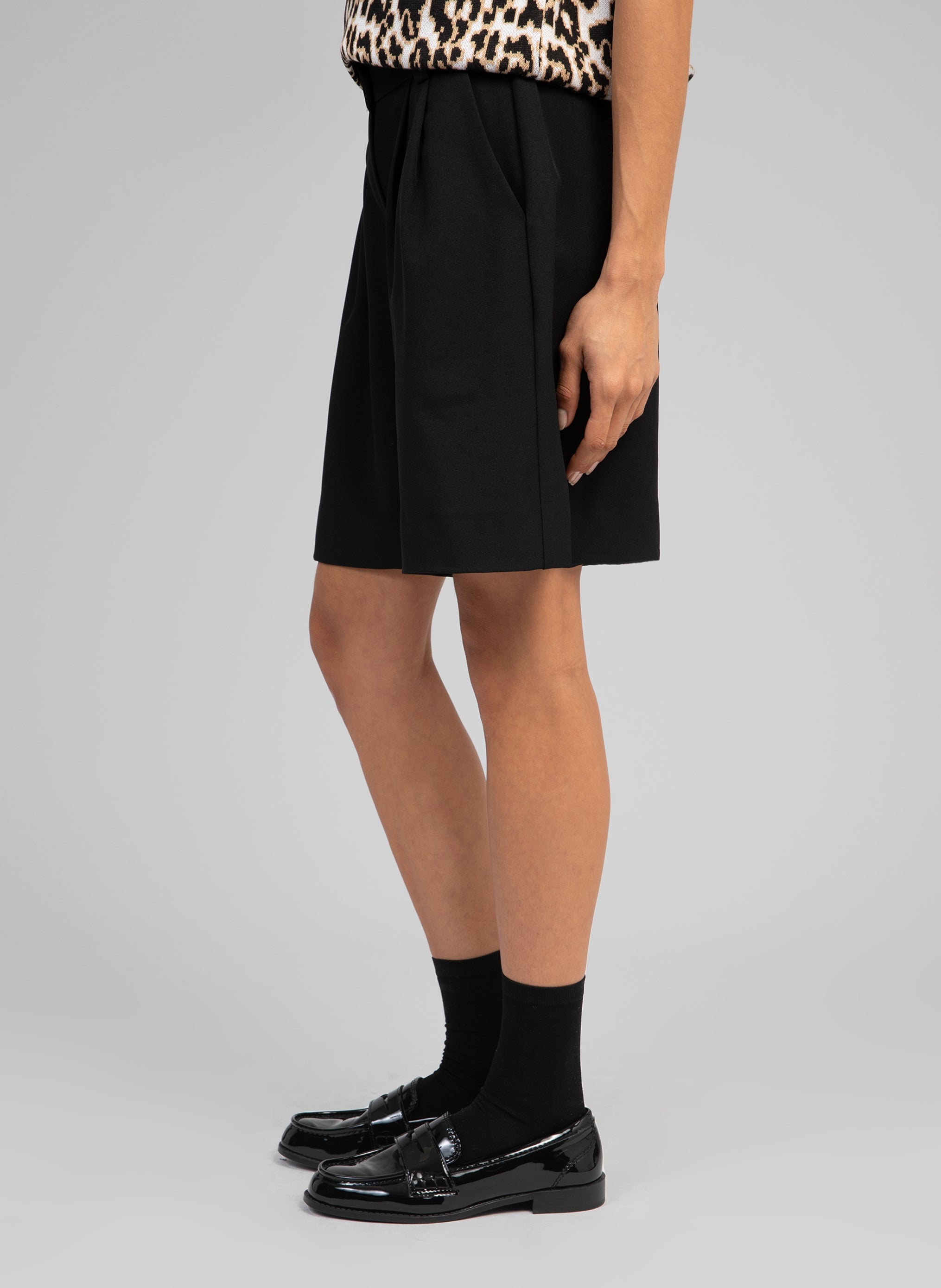 PALIO SHORT black