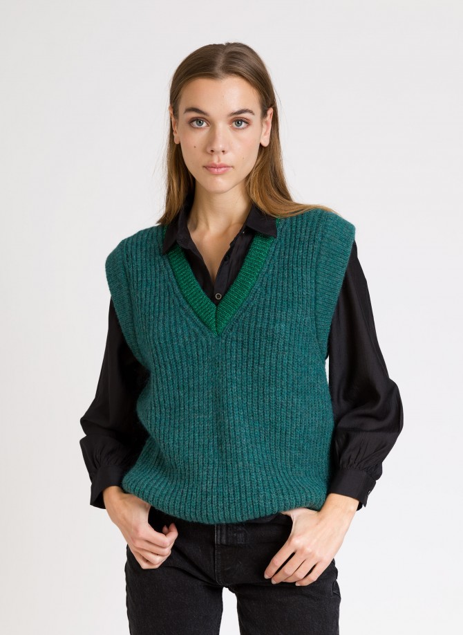 LEGALATE Sleeveless Sweater