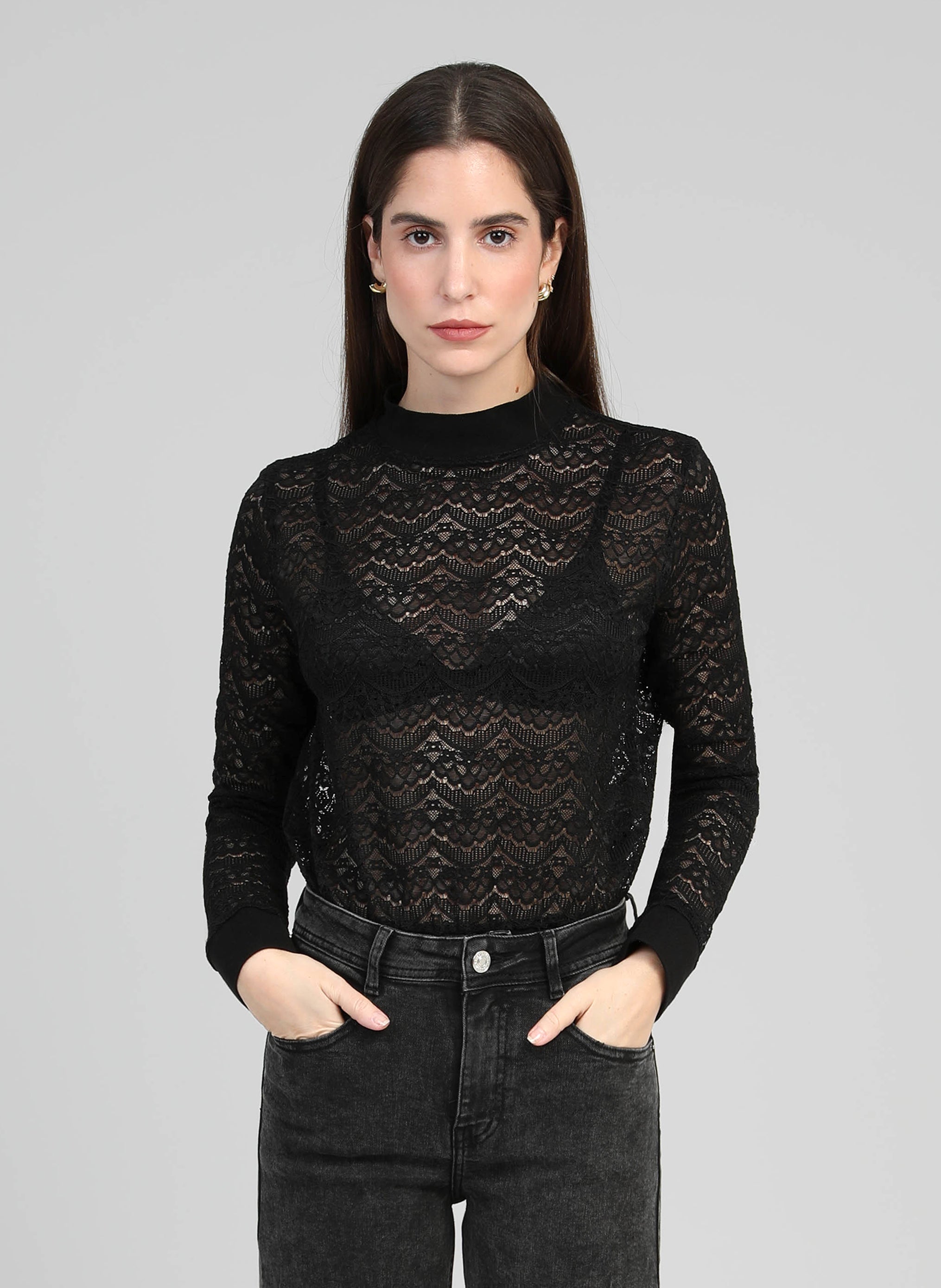 TOP ADAKA noir