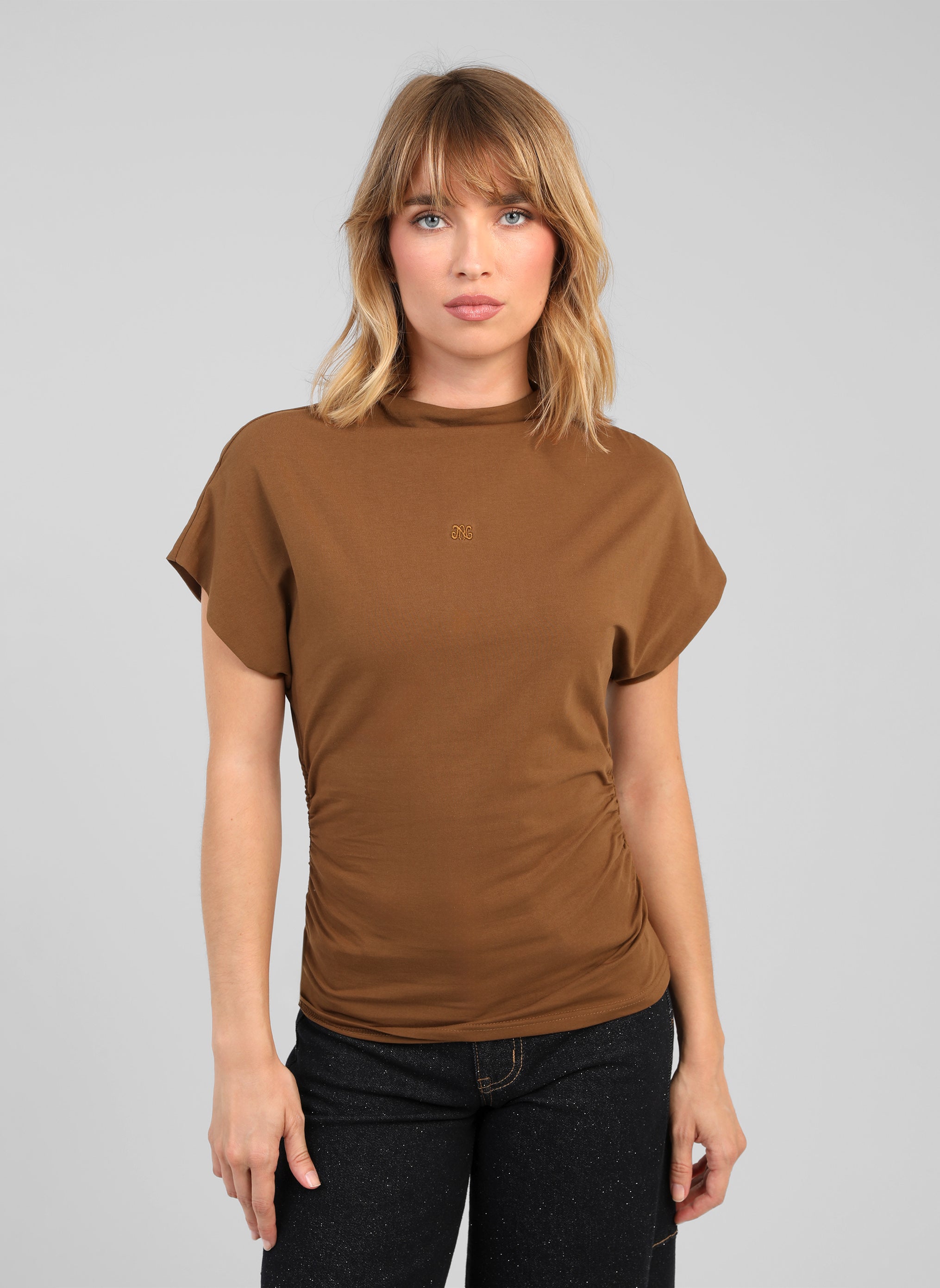 ARMANDO T-SHIRT, biscuit