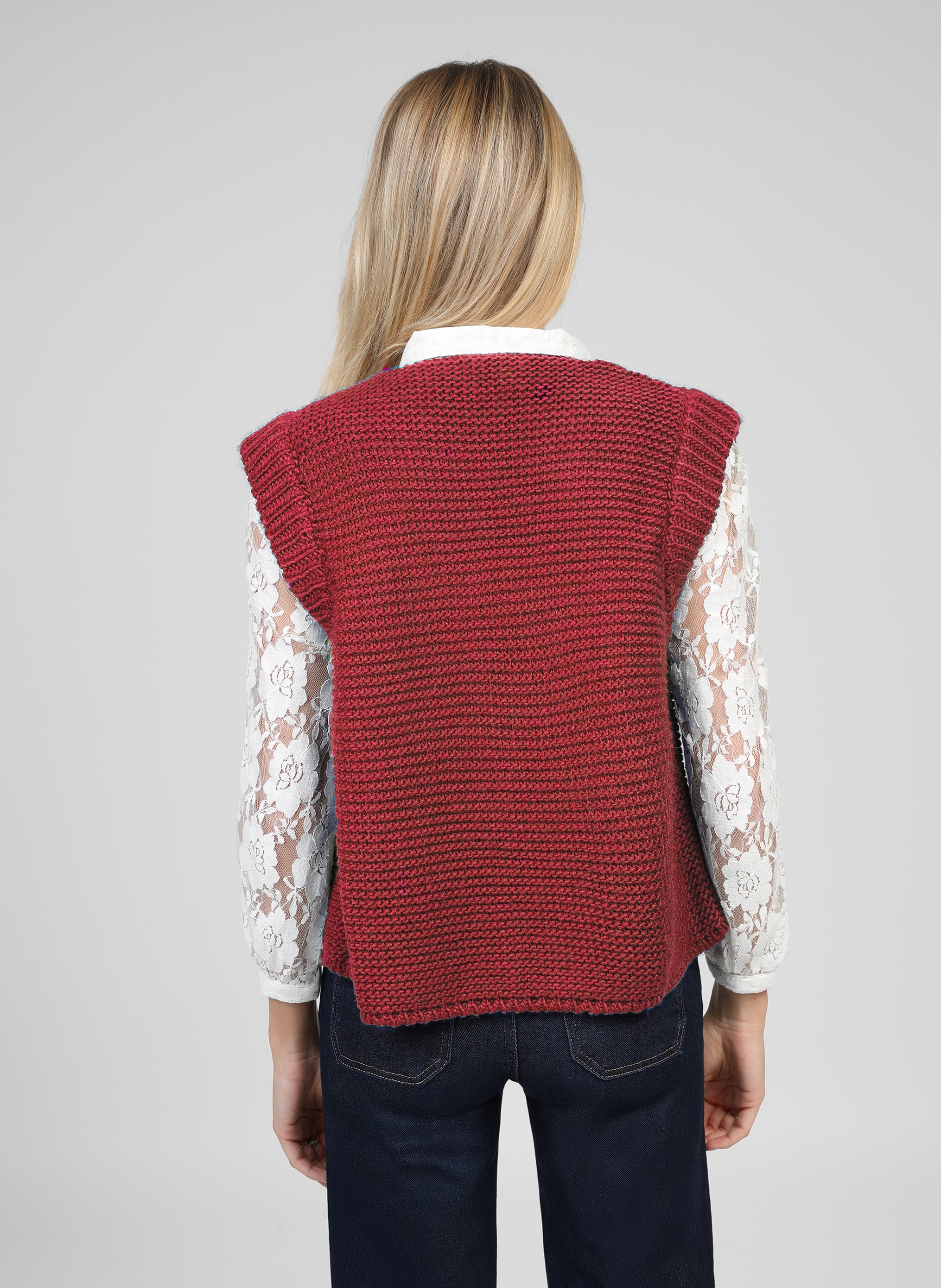 LEGRINGOU SLEEVELESS CARDIGAN in red