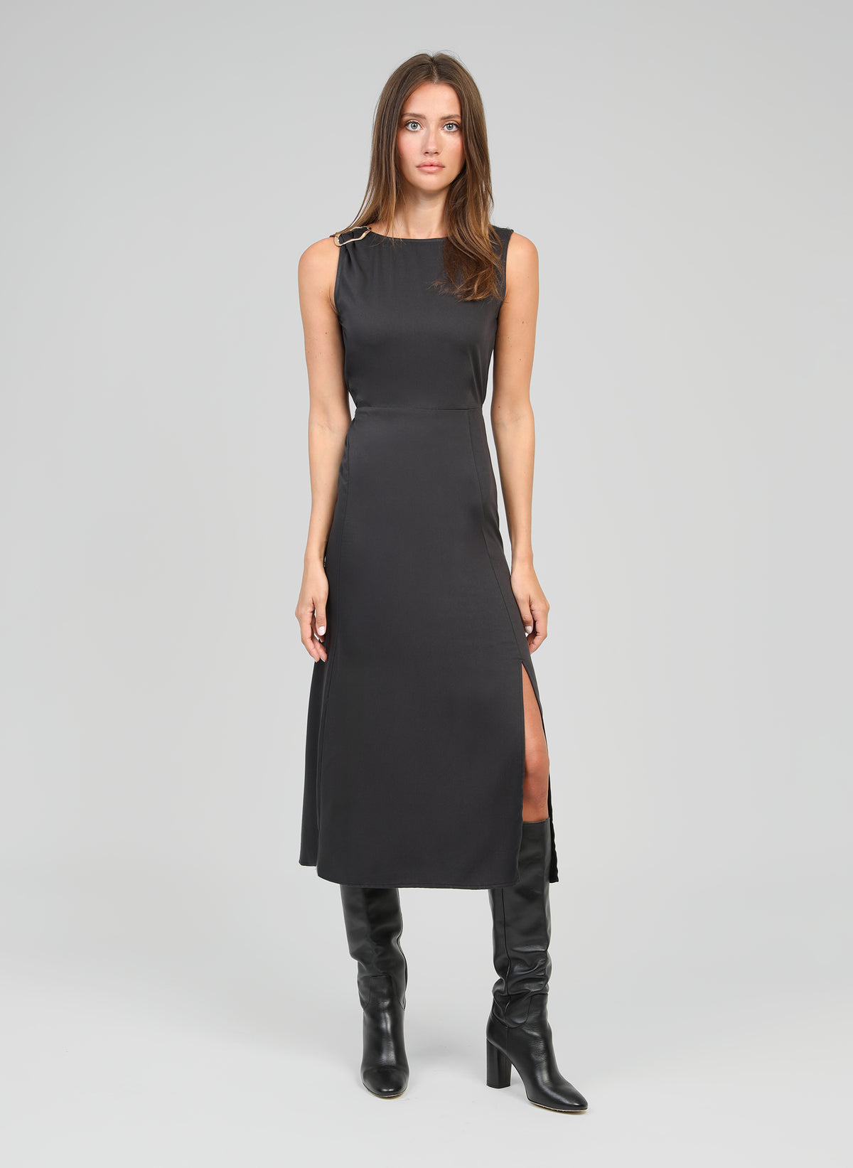 Robe Carbone Taille 40 - Gris Foncé, Sans Manches, Fermeture éclair, 86cm, Très Bon état
