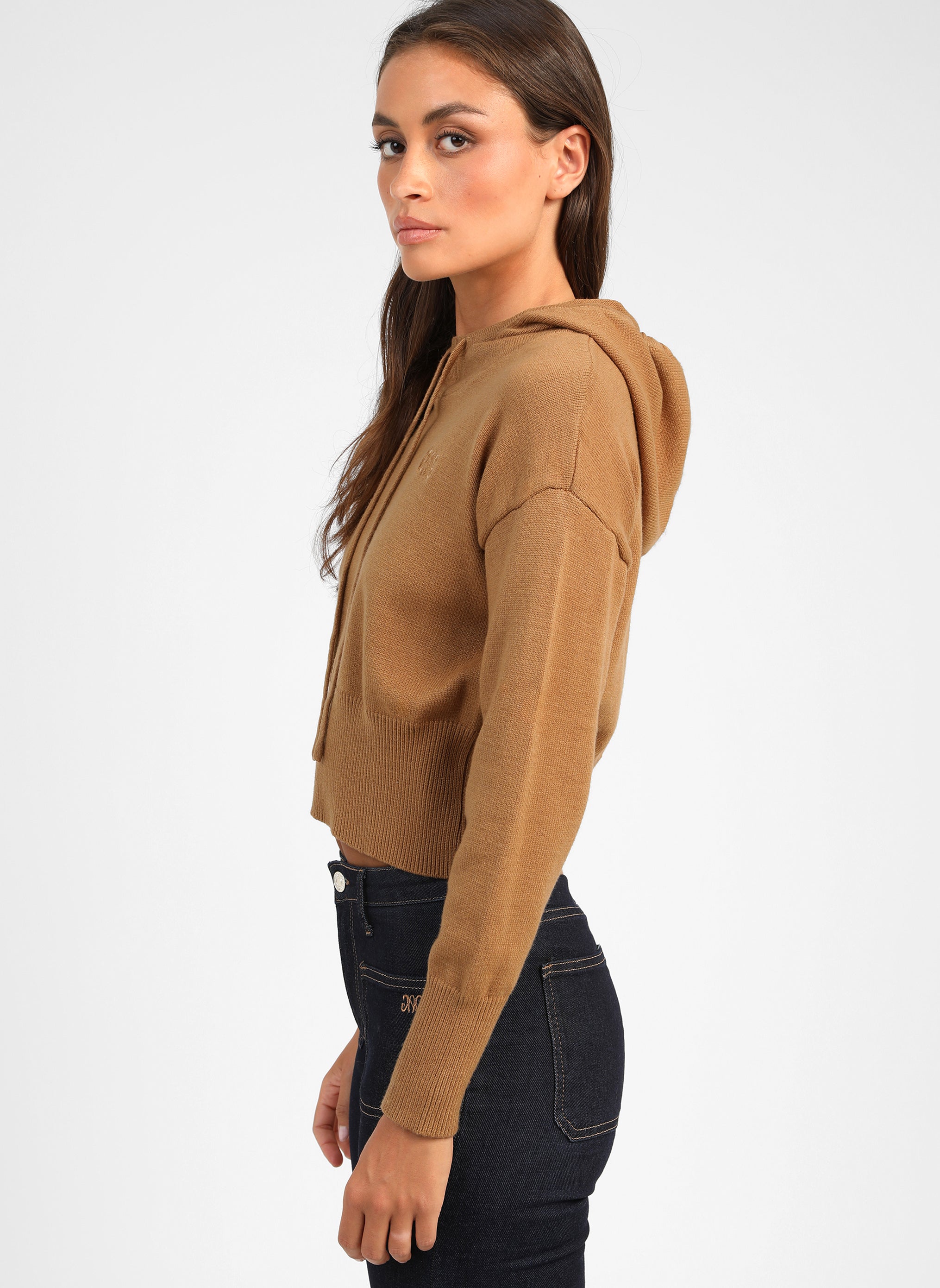 PULL NERIA camel