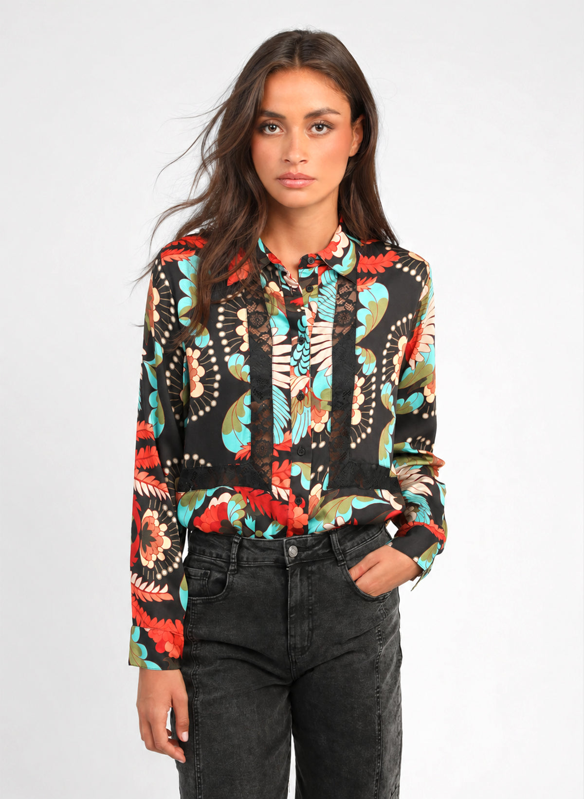 SARLANA Fanyla Black Shirt