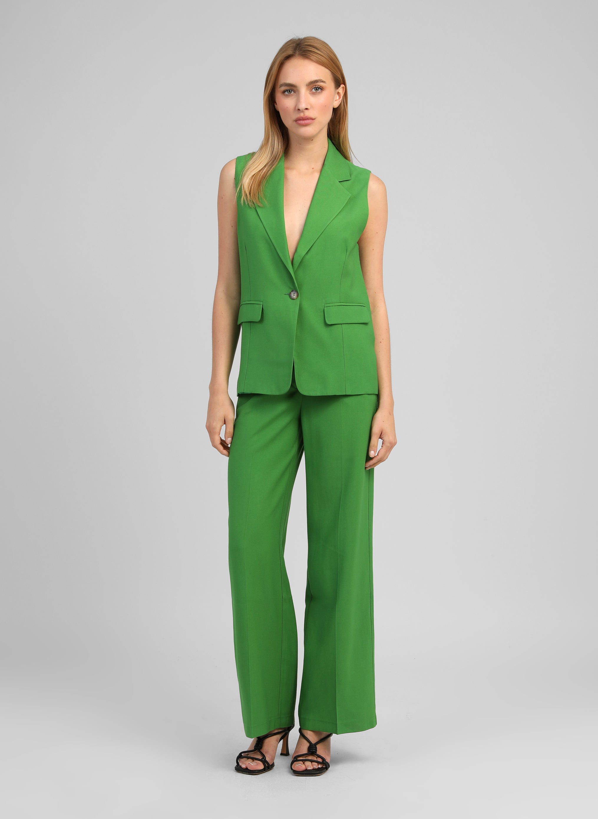 VESTE SANS MANCHES ZAKARITA pomme