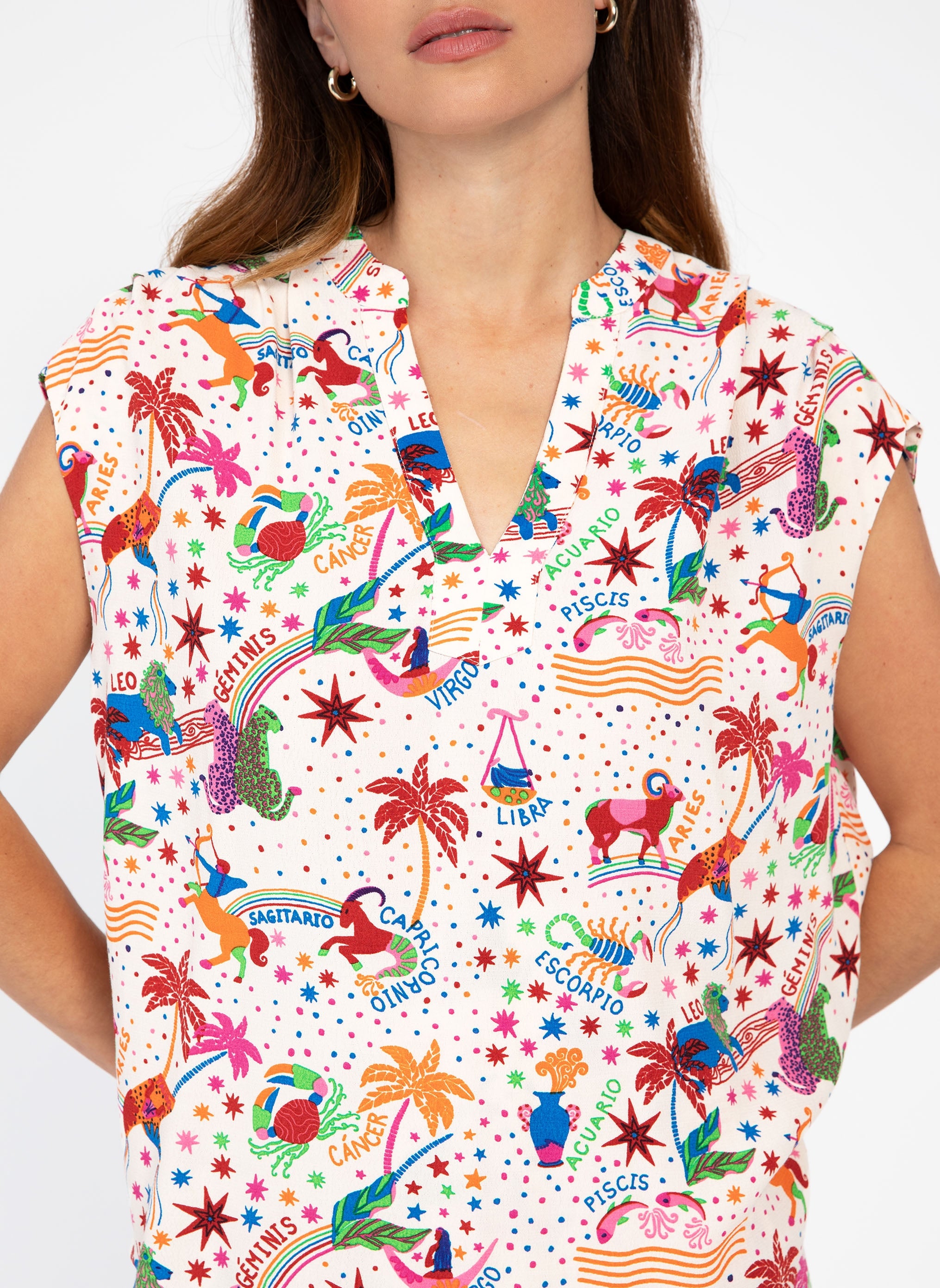 TOP KARITANA circa multico