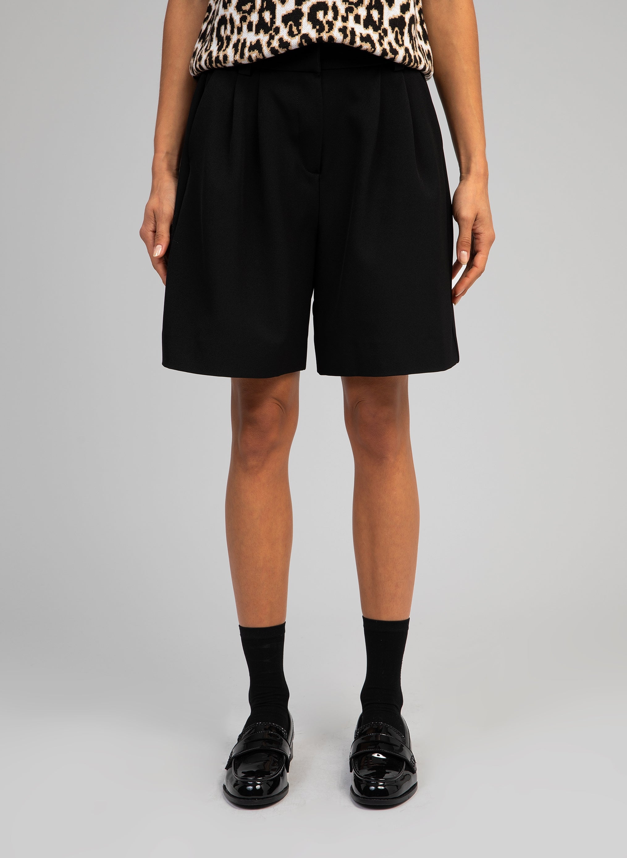 PALIO SHORT black